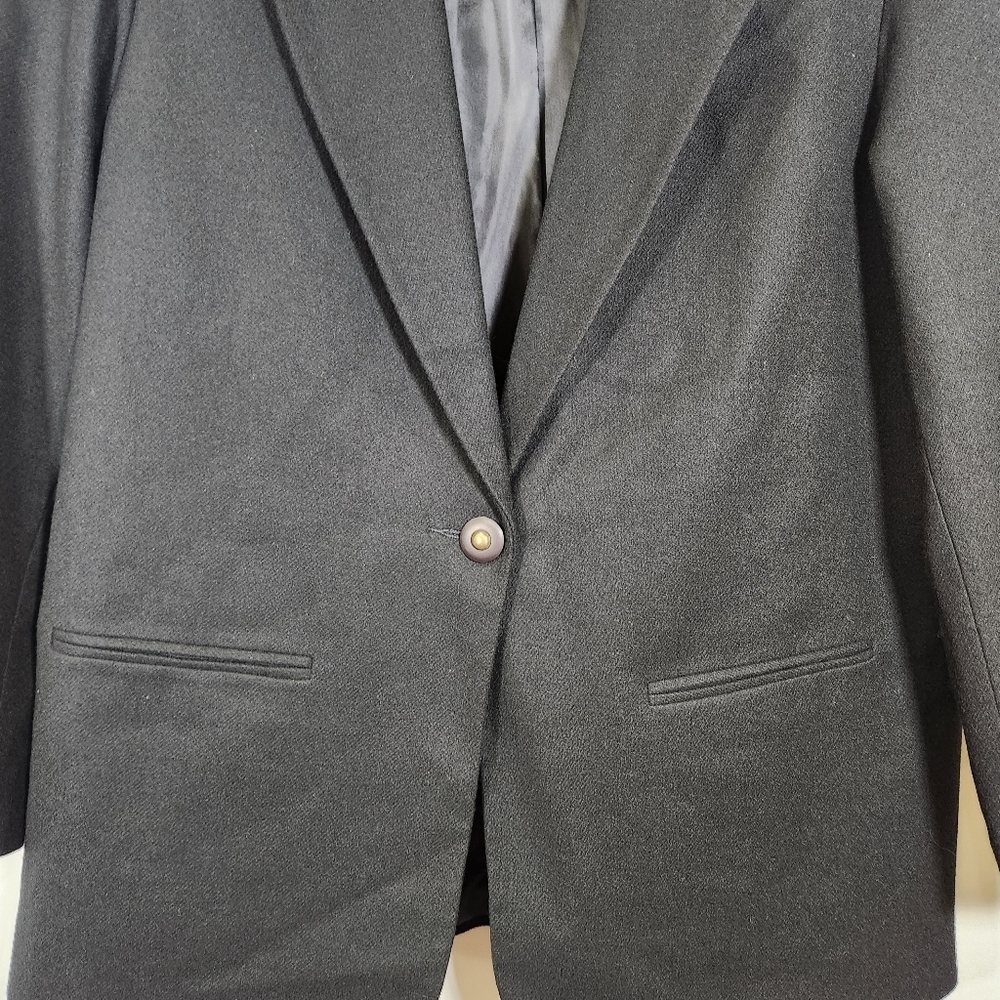 Barneys New York Women's Black Blazer 100% Wool Size 14 - Picture 2 of 9